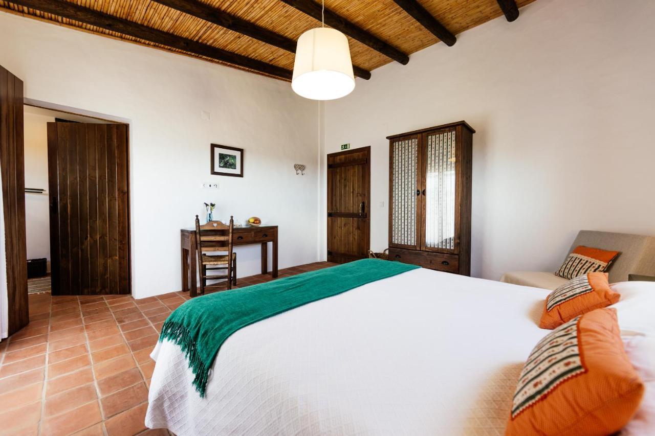 הוילה Vila Verde de Ficalho Agroturismo Flores Do Campo מראה חיצוני תמונה